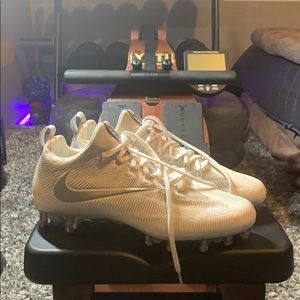 NIKE VPR WHITE CLEATS 9.5